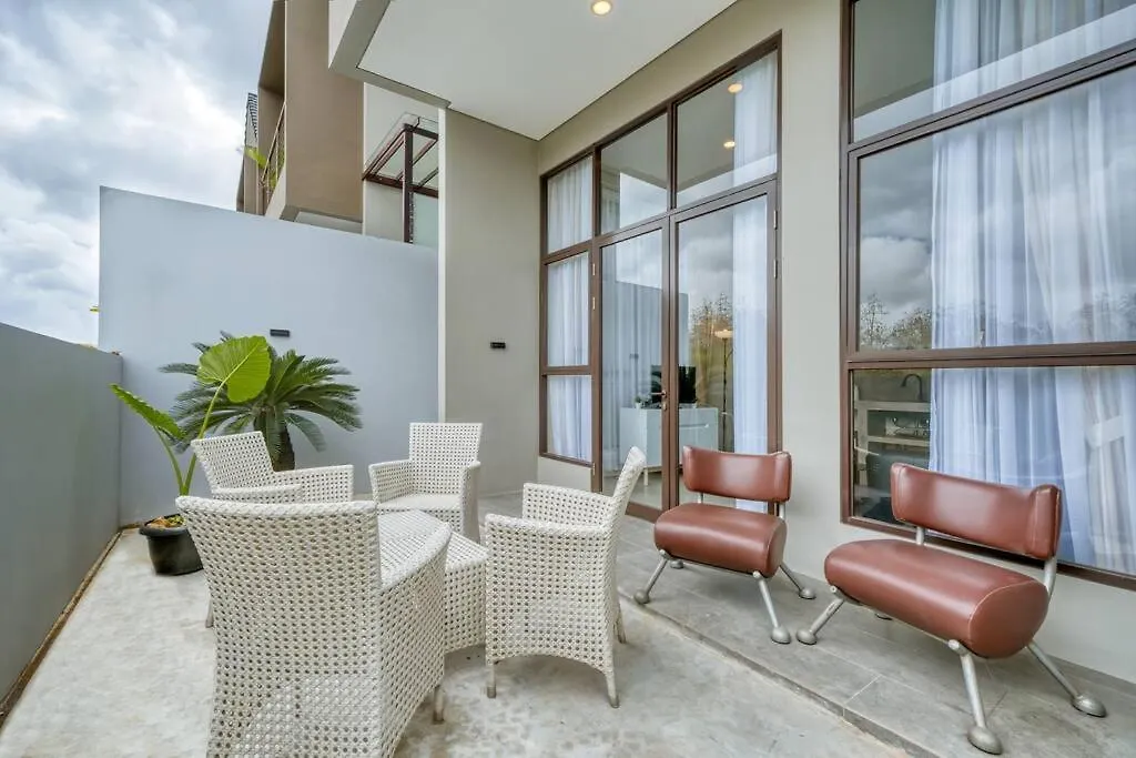 Residence At Damara Village Jimbaran 0*,